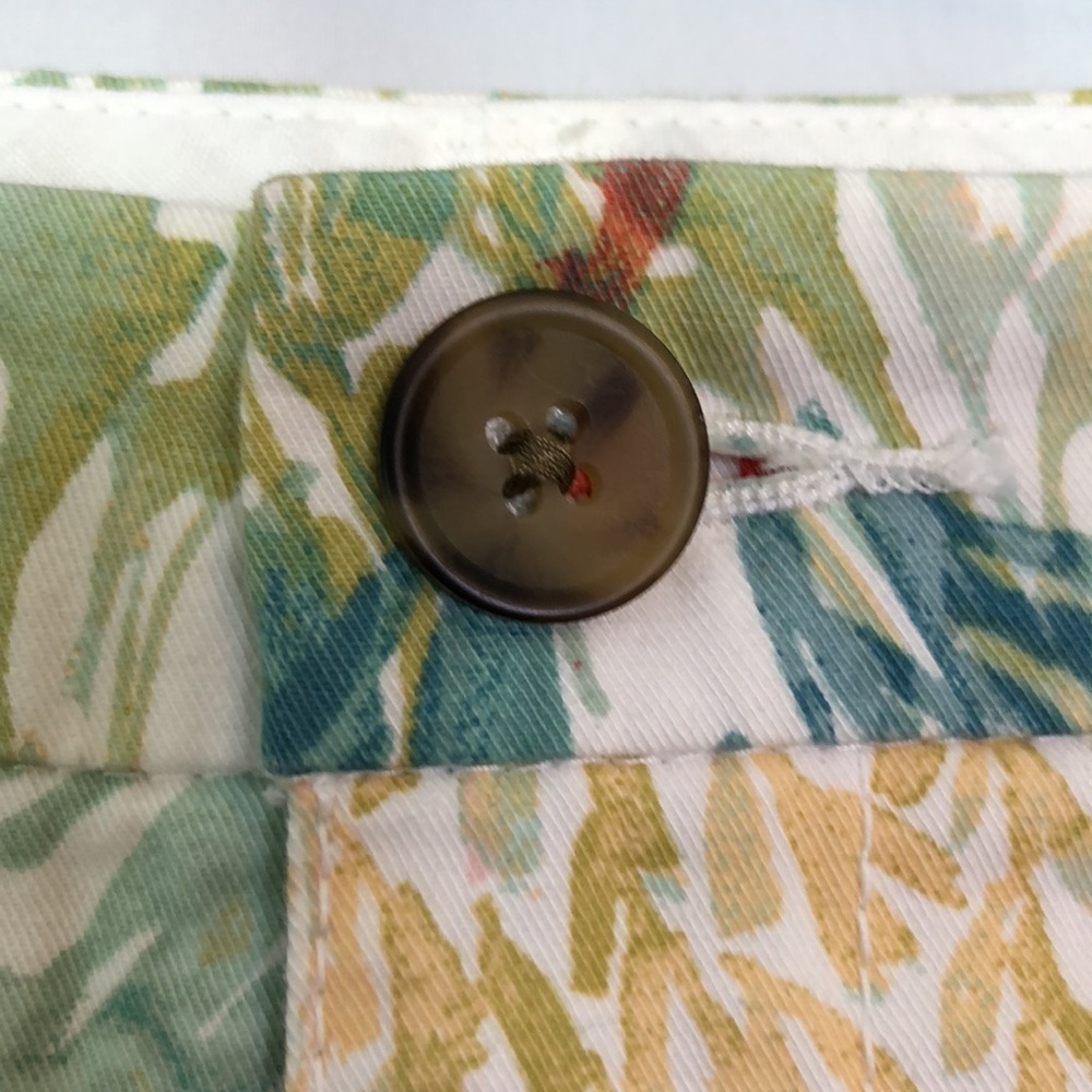 Old Navy Shorts Ocean Coral Reef Print Watercolor Floral Chino Shorts Size 8 - Picture 5 of 10